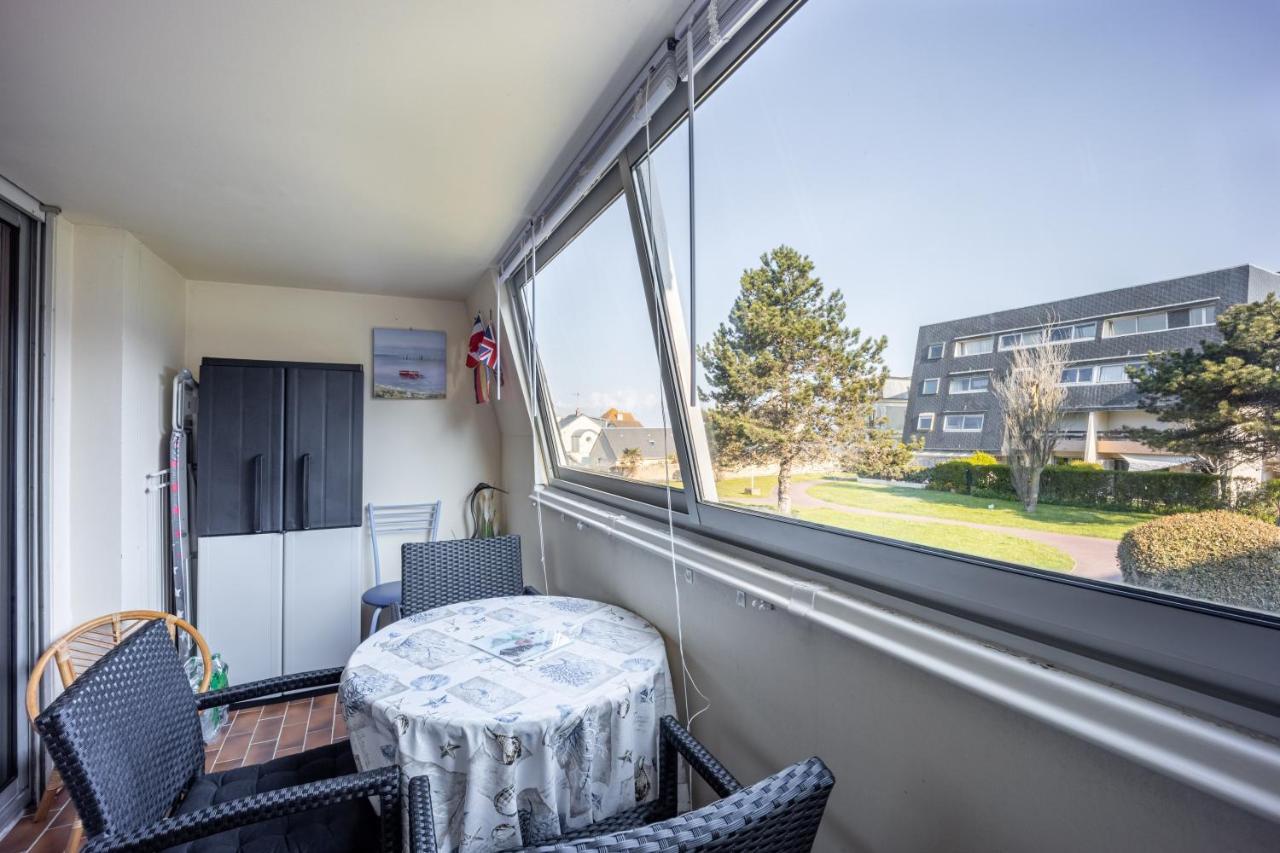 Le Pavois - Appartement A 50 Metres De La Mer Bernieres-sur-Mer Экстерьер фото